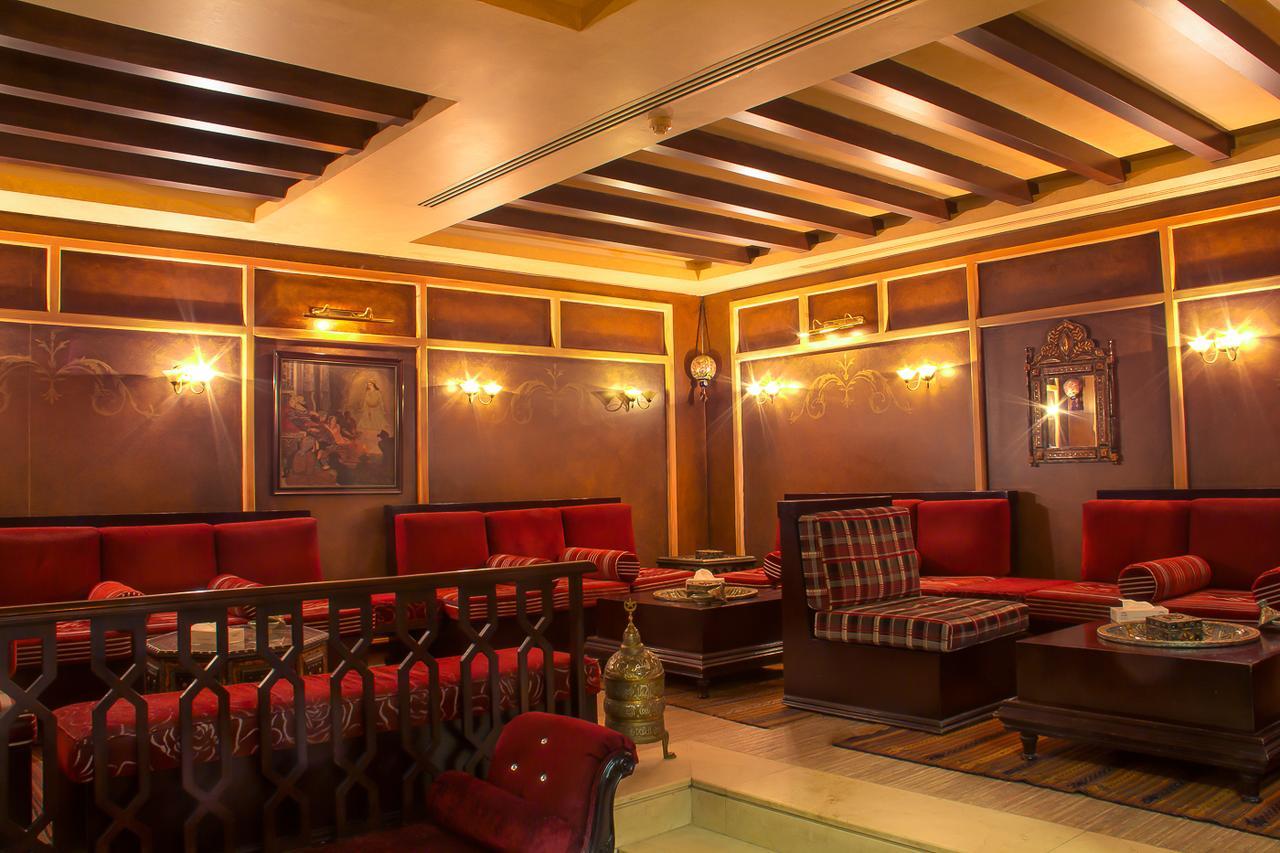 Thousand Nights Hotel Ammán Exteriér fotografie A coffeehouse in Cairo, Egypt